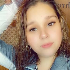 Meet your Posher, Angie